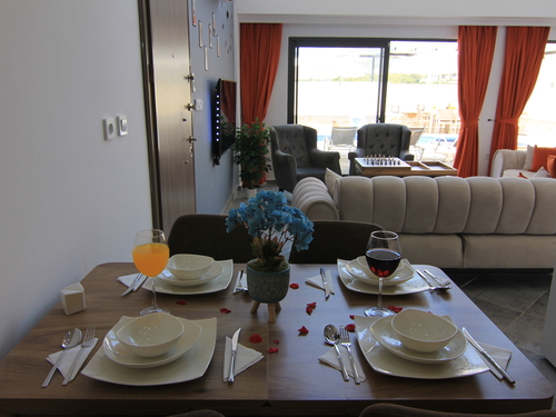  gece  -  Kasım
  | Kalkan İncebel'de Jakuzili Muhafazakar Villa: Doğa İçinde Huzurlu Tatil